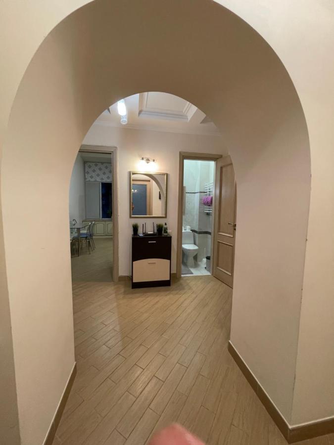 3 Rooms Apartments In The City Centr Lviv Luaran gambar