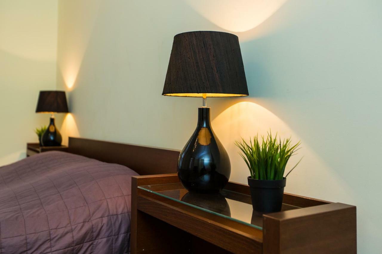 3 Rooms Apartments In The City Centr Lviv Luaran gambar