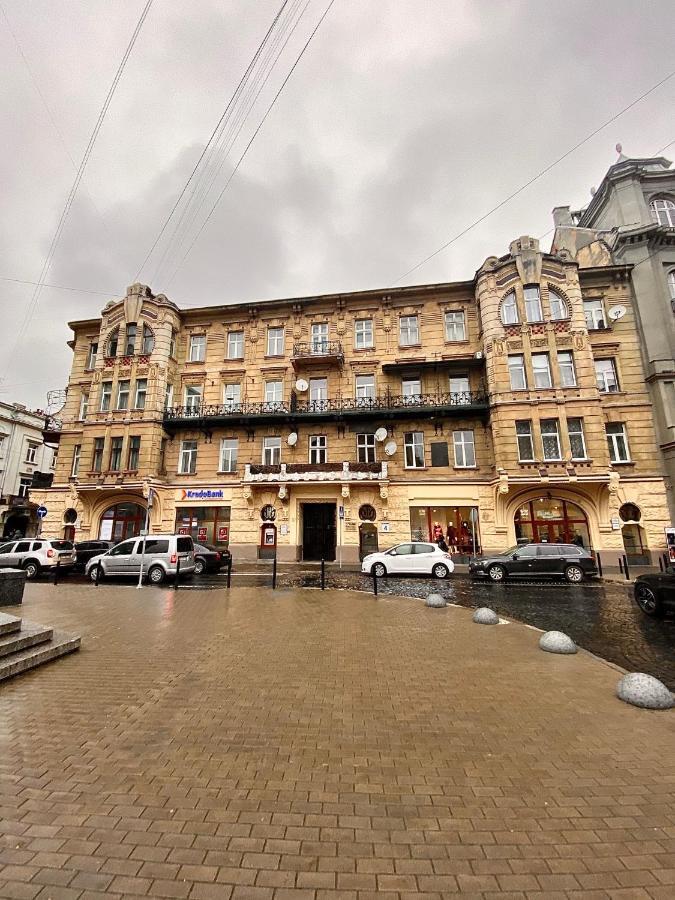 3 Rooms Apartments In The City Centr Lviv Luaran gambar